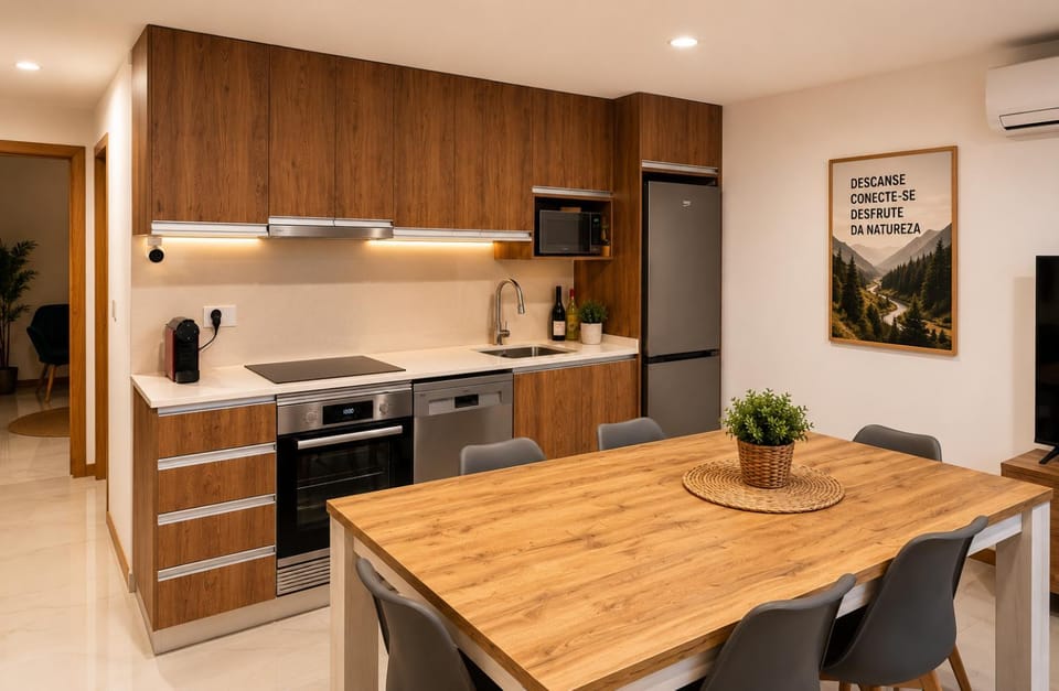 Kitchen or kitchenette, Dining area, oven, stove, toaster