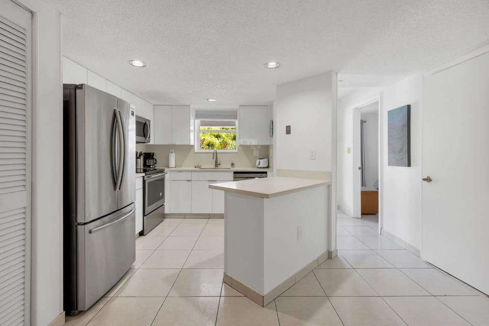 Le Frontenac 204 STR-01054 Apartment in Sunny Isles Beach