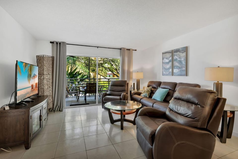 Le Frontenac 204 STR-01054 Apartment in Sunny Isles Beach