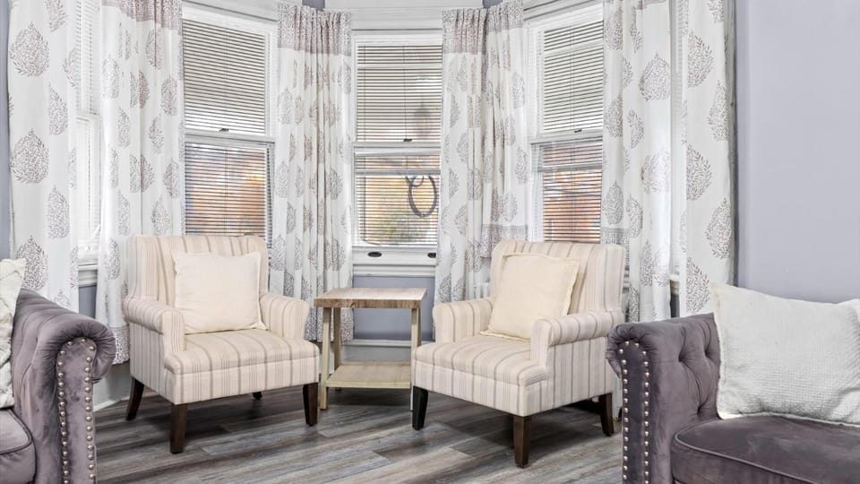 10BR WW Victorian Beach House - Sleeps 30 House in Wildwood