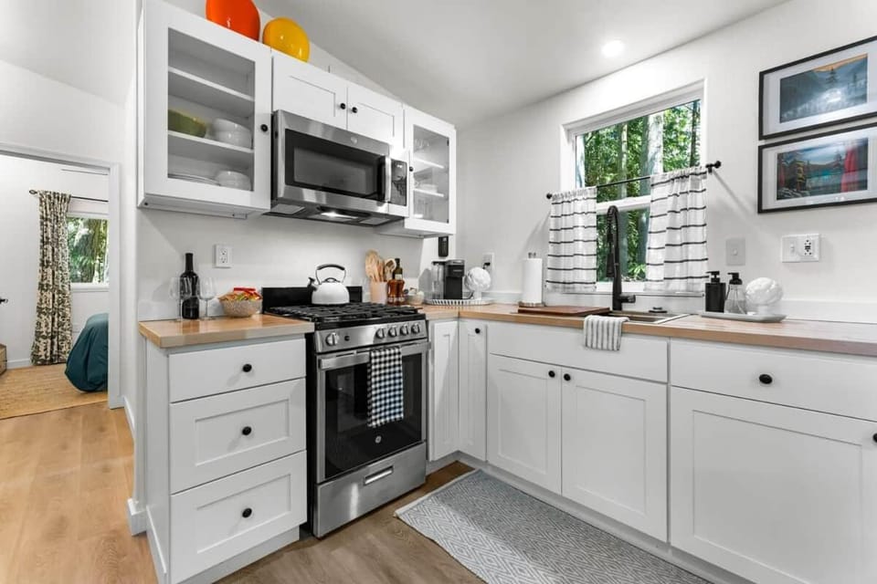 Creekside Escape A Designer Tiny House Minutes From Town House in Sequim