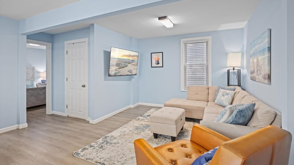 North WW 3BR 1st Floor - Steps to the Beach House in Wildwood