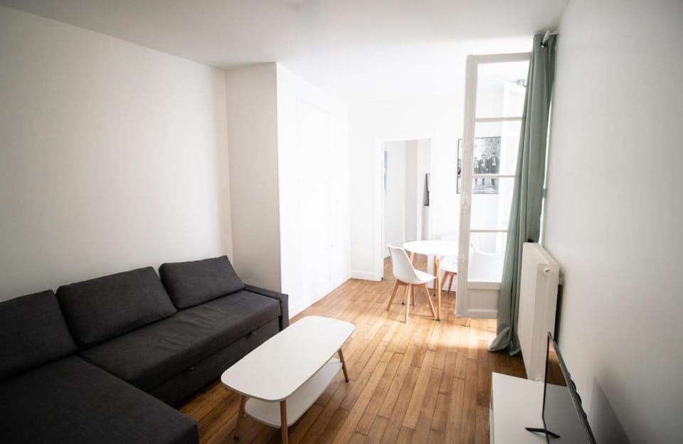 Appartement eiffel tower Apartment in Paris