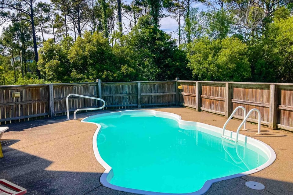 Patio, Pool view, Swimming pool