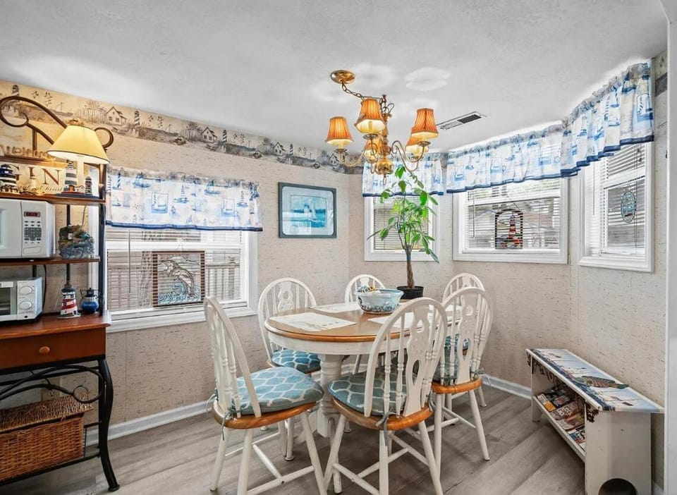 1501 Ocean Lakes Pet Friendly Golf Cart House in Surfside Beach