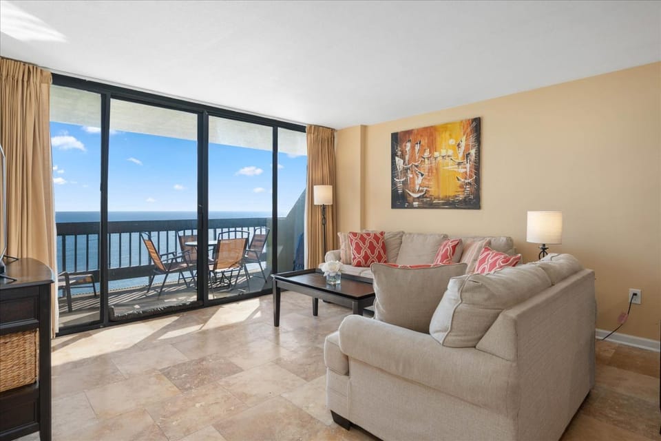 Century One-2 Bedroom Ocean Oasis with Indoor Pool! House in Ocean City