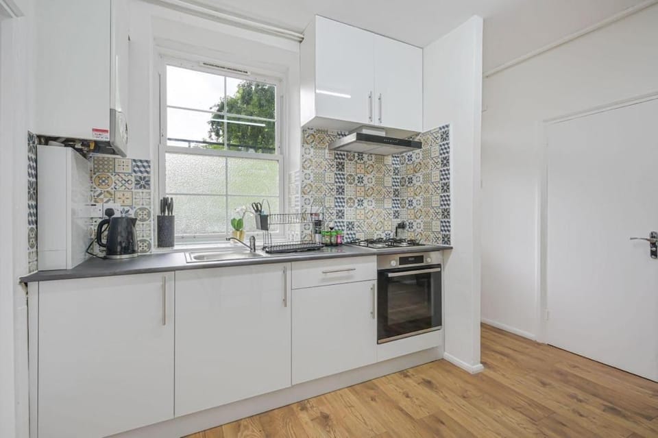 Lovely 1 Bed flat by Tower Bridge Apartment in London Borough of Southwark