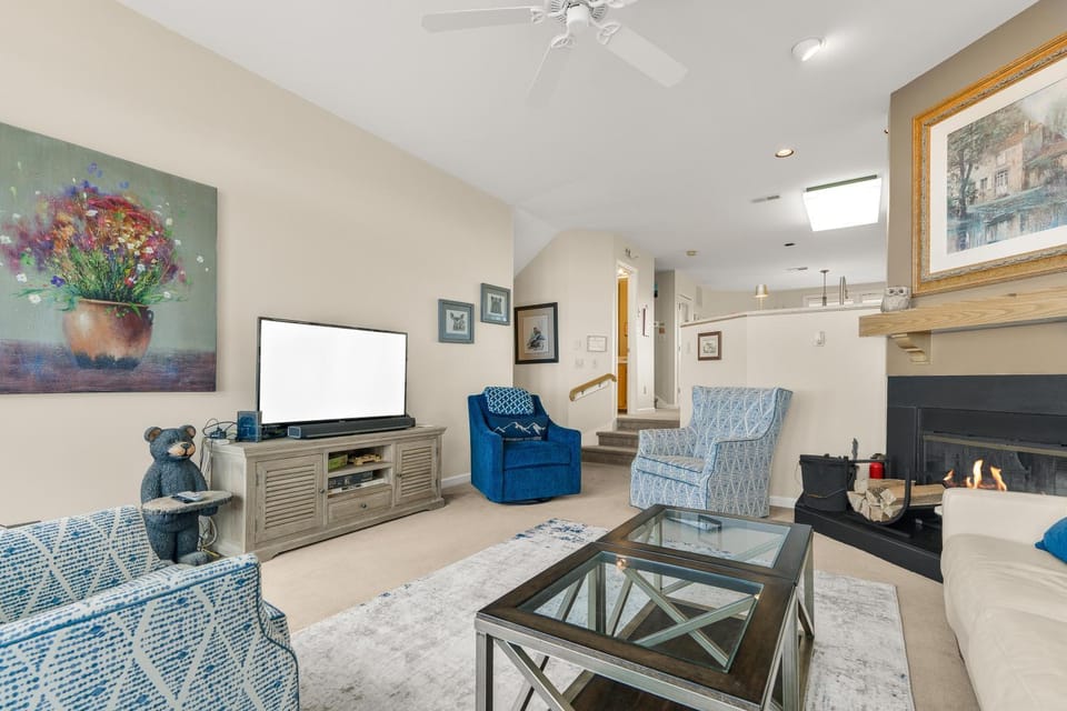 Shenandoah Ridge 04 with Wintergreen Advantage House in Nelson County