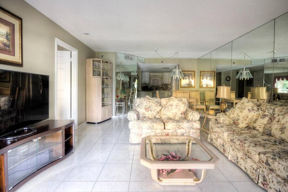 Le Frontenac 205 STR-01057 Apartment in Sunny Isles Beach