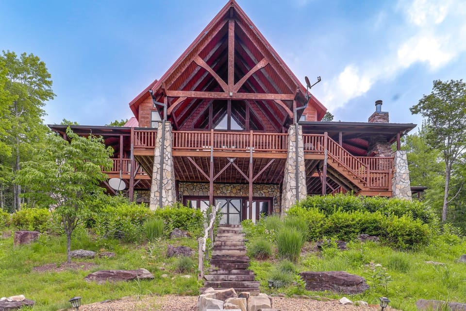 Game Room + Deck: Spacious Spruce Pine Retreat! House in Mitchell County