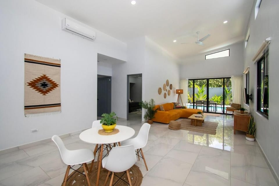 New! 3 Bedroom Villa in Uvita, Large Pool! Casa Boho Villa in Uvita