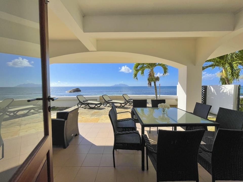 Patio, Day, Natural landscape, View (from property/room), Balcony/Terrace, Balcony/Terrace, Living room, Seating area, Dining area, Sea view