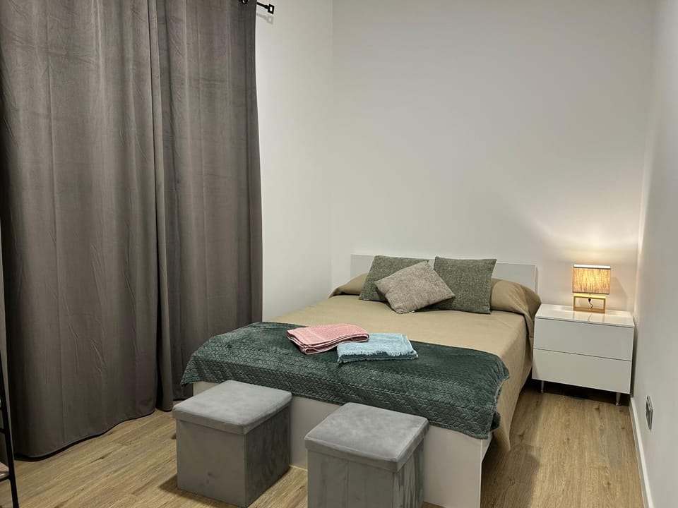 Bed, Bedroom