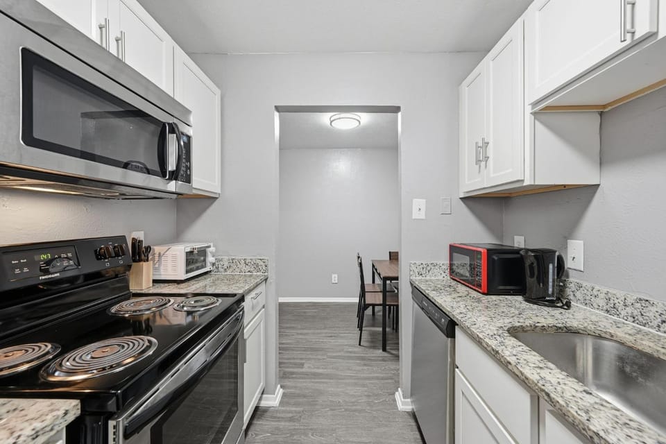 Balcony views in 1-bedroom apartment Apartment in Denton