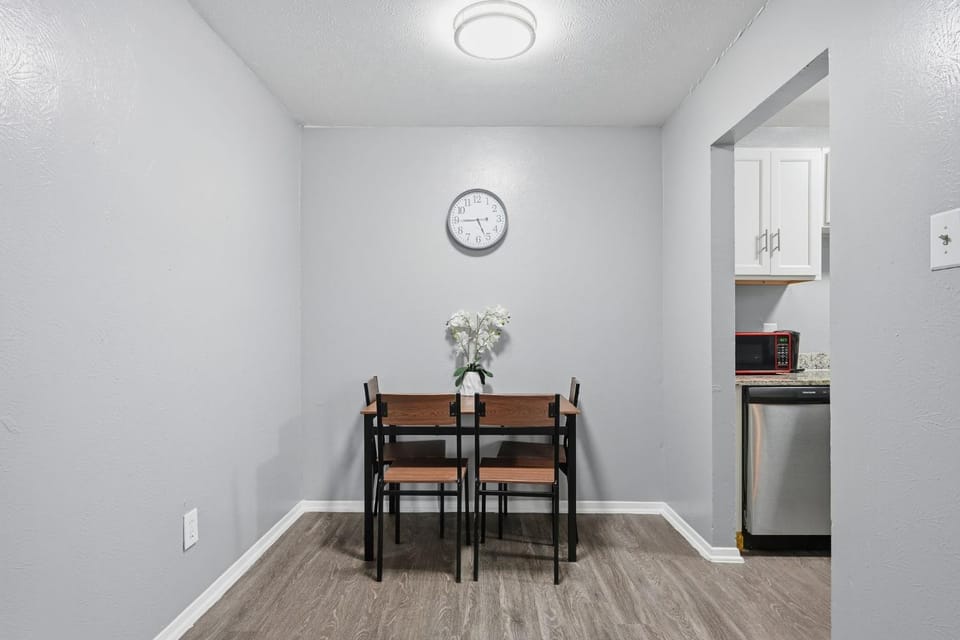 Balcony views in 1-bedroom apartment Apartment in Denton