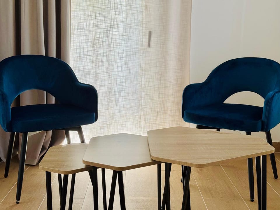 Bedroom, furniture