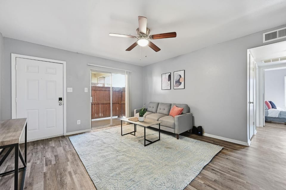 Denton pad with 2BR comfort Apartment in Denton