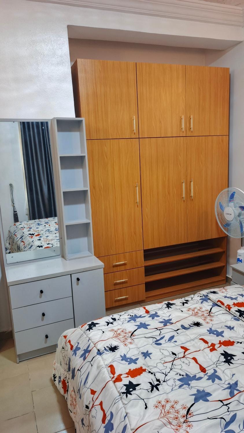 wardrobe