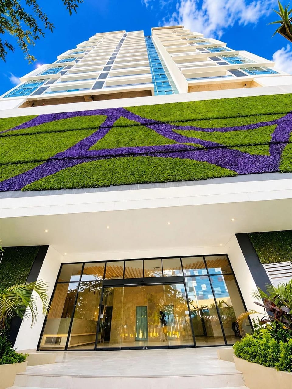Property building, Facade/entrance, Day