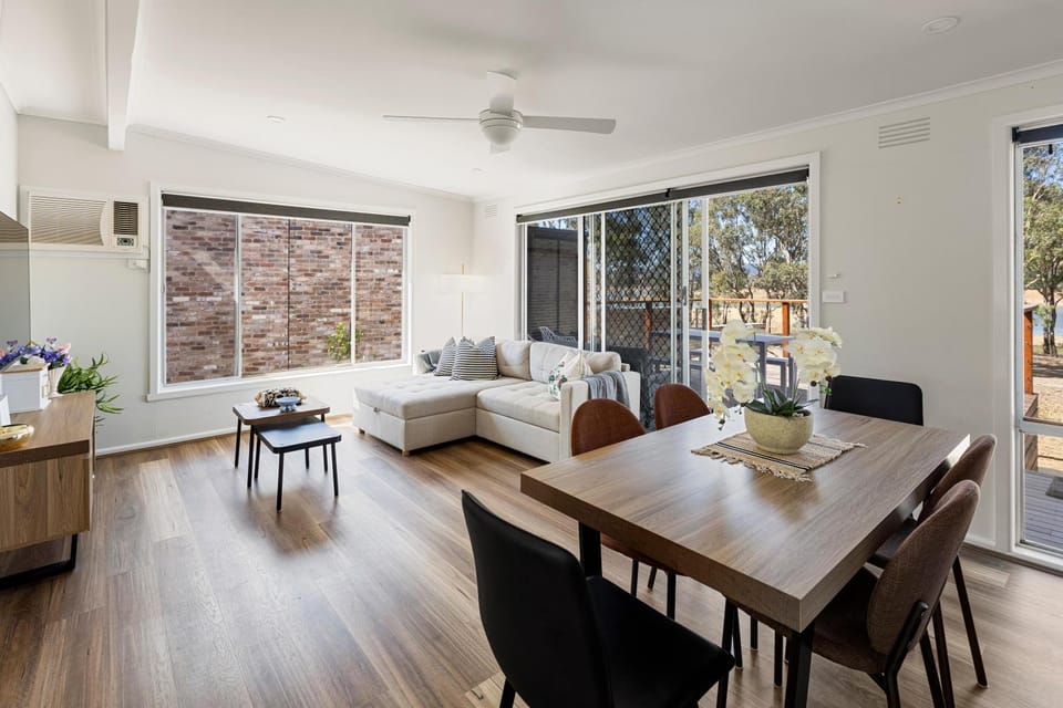 Nanda Lake House House in Bonnie Doon