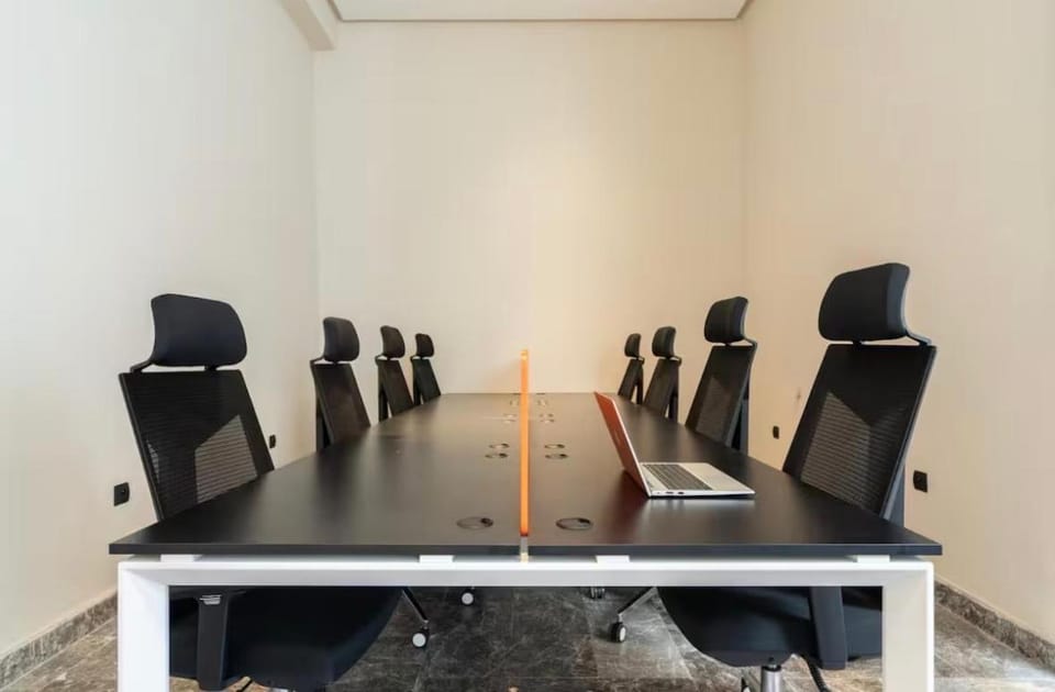 Meeting/conference room