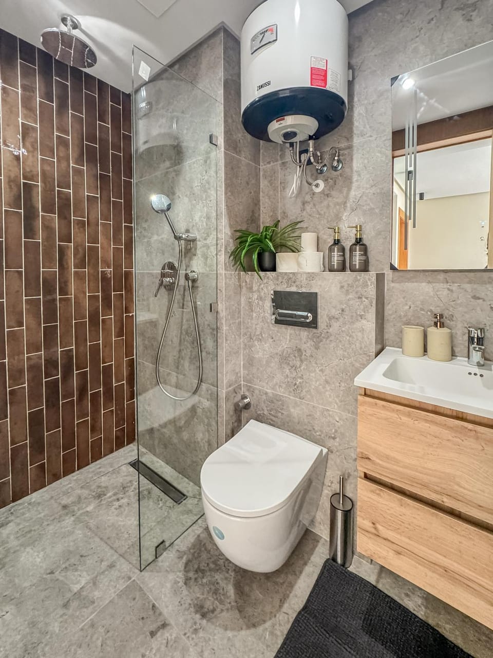 Shower, Toilet, Bathroom, Bath, towels
