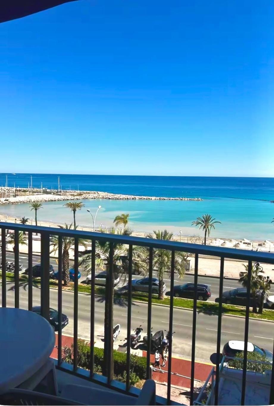 Fantastic Sea View Studio With Balcony, Garavan Port Apartment in Menton
