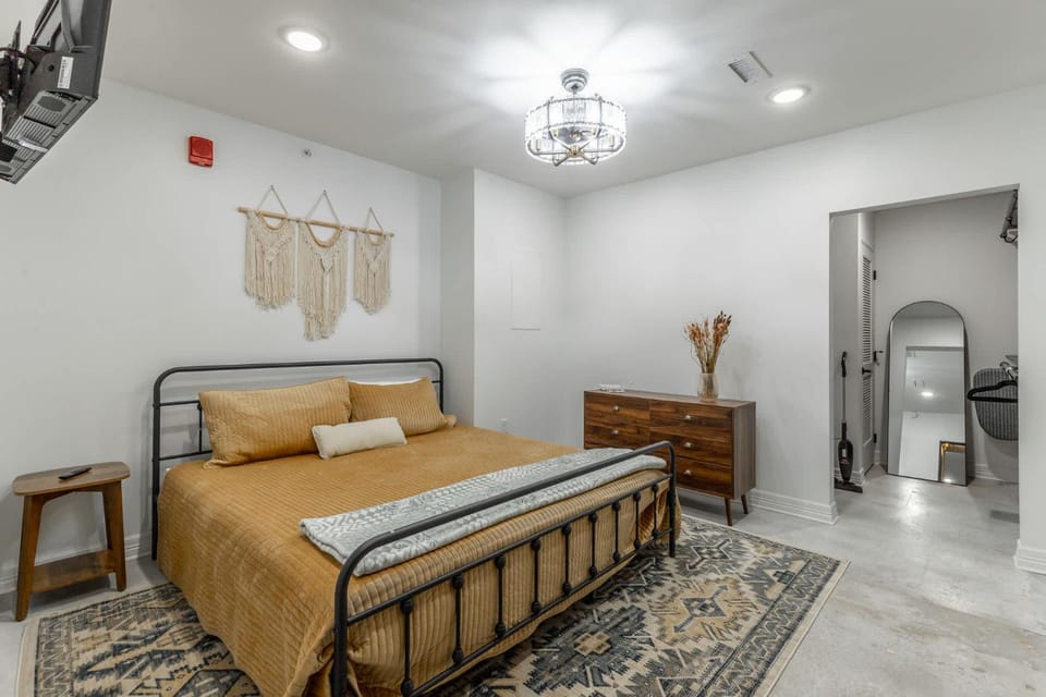 Bed, Bedroom, wardrobe