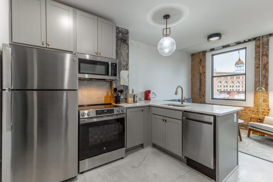 Coffee/tea facilities, Kitchen or kitchenette, dishwasher, oven, pet friendly, stove, toaster