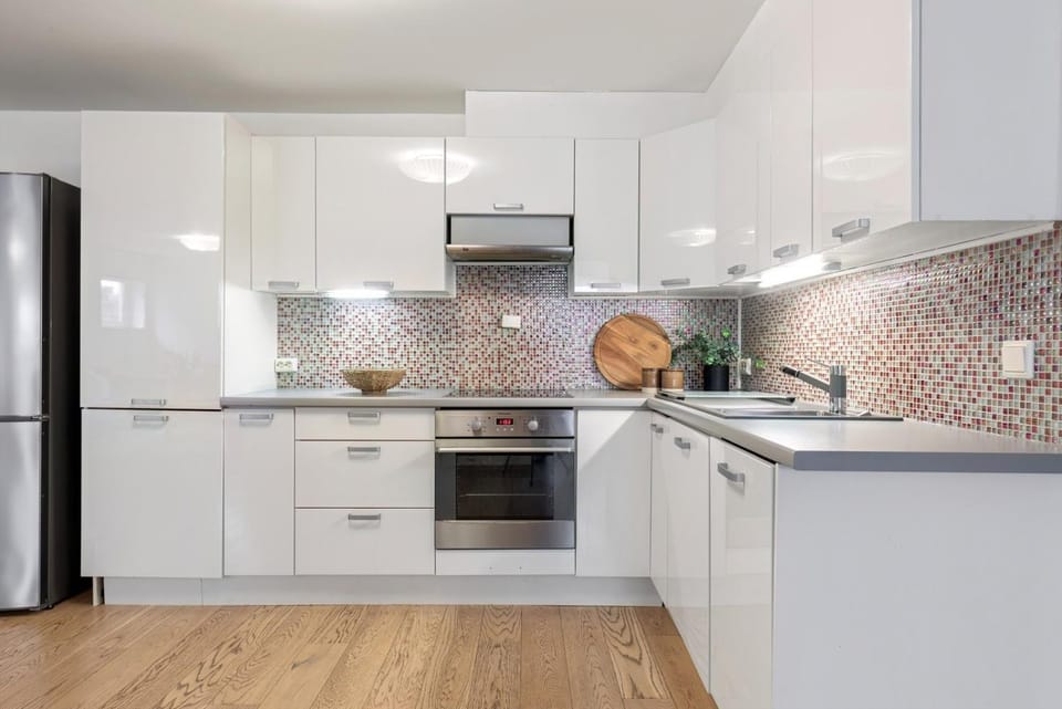 Kitchen or kitchenette, dishwasher, oven, stove, kitchen