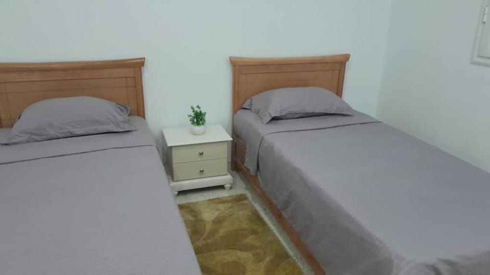 الشقة الكبيرة حي الواحات Apartment in Tunis Governorate, Tunisia