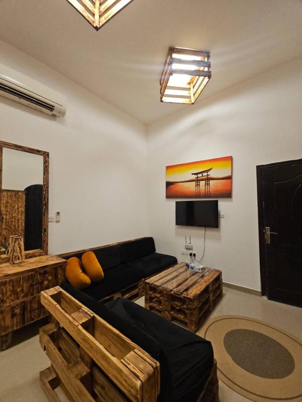 Communal lounge/ TV room