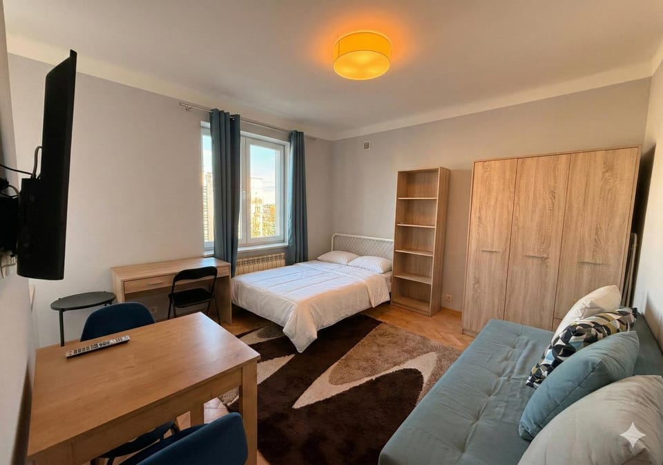 Communal lounge/ TV room, Bed, TV and multimedia, Living room