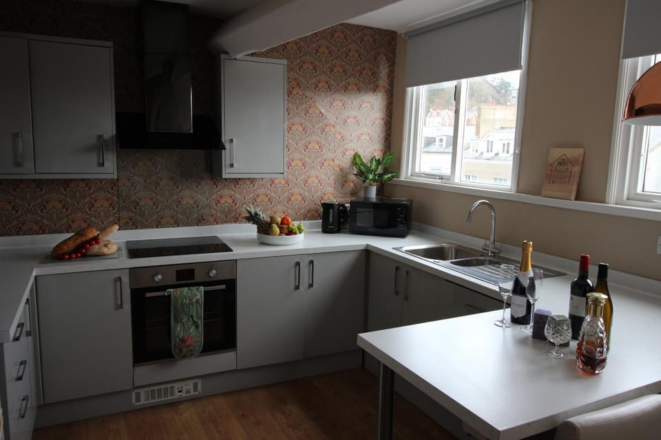 Cornerhouse Apartments 5 Sleeps 5 Apartment in Llandudno
