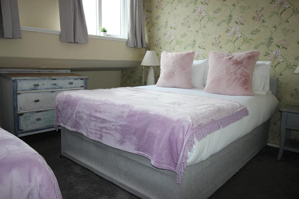 Cornerhouse Apartments 5 Sleeps 5 Apartment in Llandudno