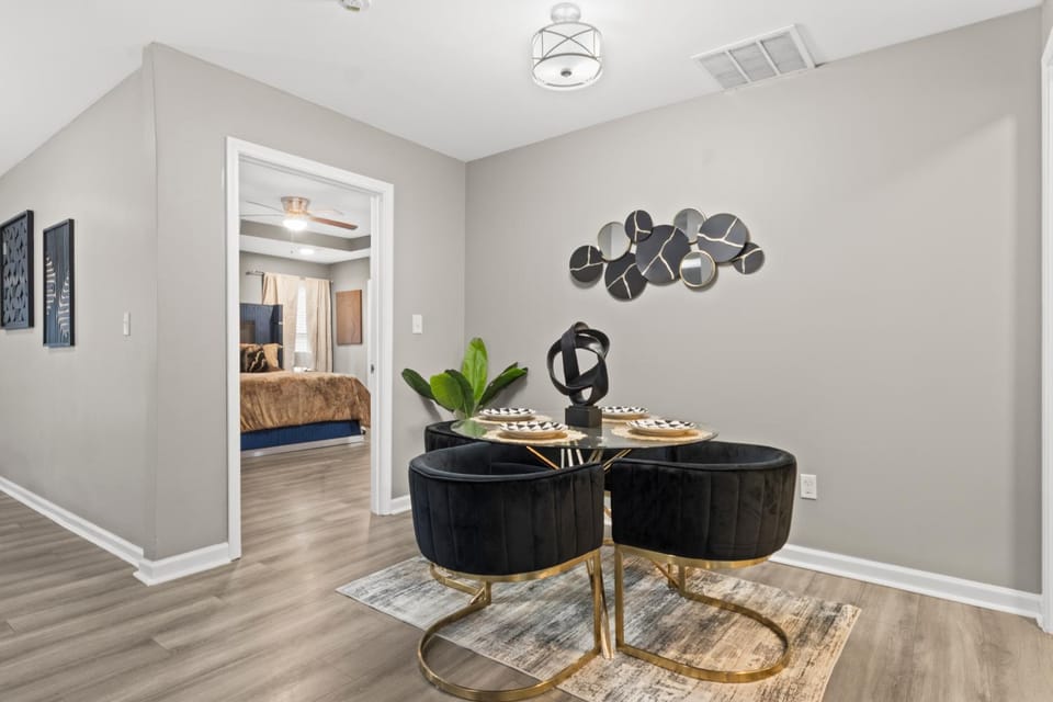 The Peach Pad! House in Atlanta