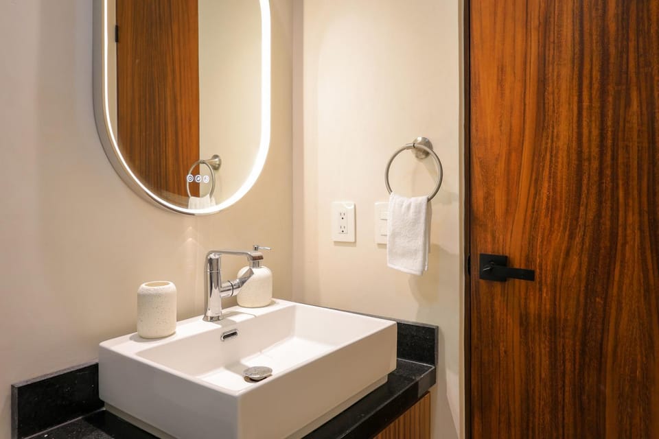 Bathroom, towels