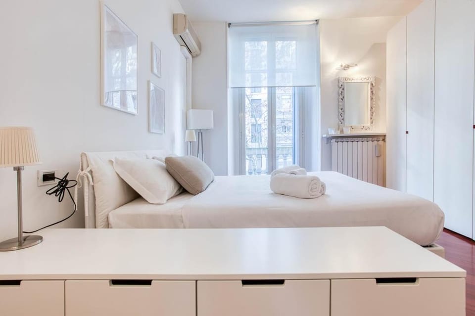 Easylife - Milan - MonteNero 10 - Porta Romana Apartment in Milan