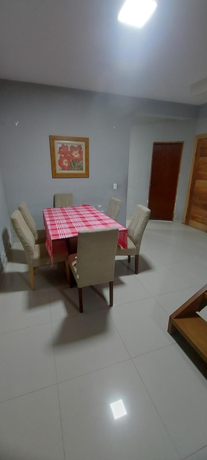Casa 3 dormitorios a 3 km praia do indaia House in Caraguatatuba