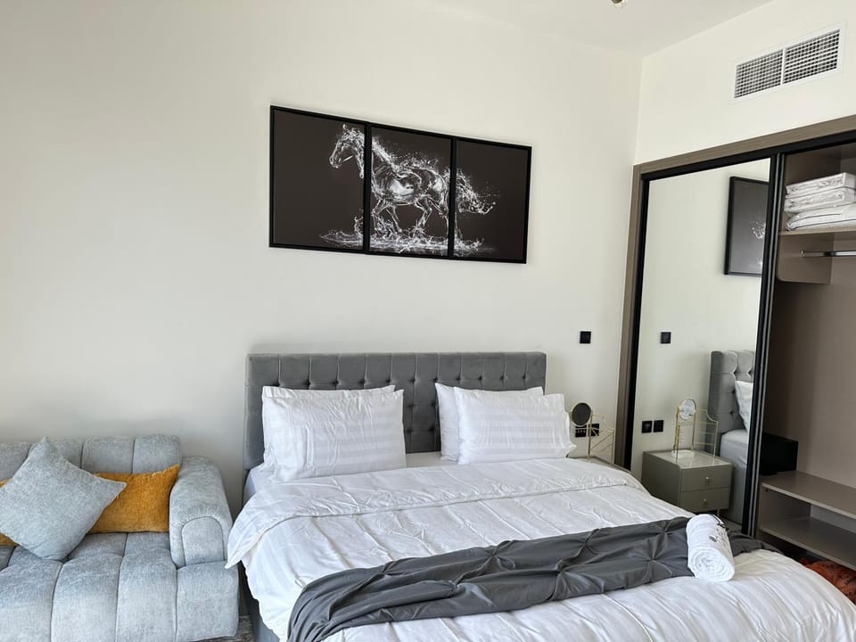 Binghatti canal luxury apartment with balcony Apartment in Dubai