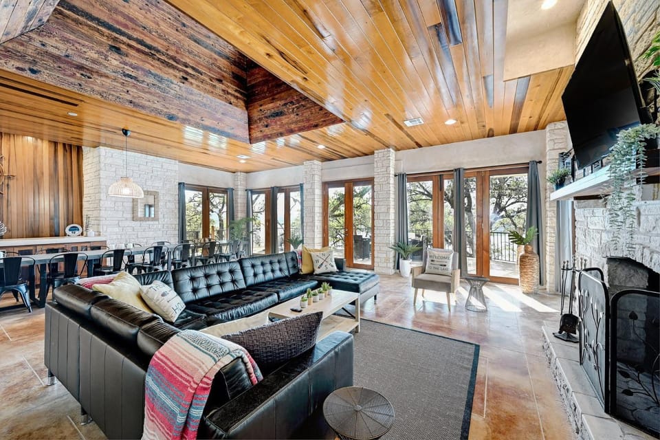 TV and multimedia, Living room, Seating area