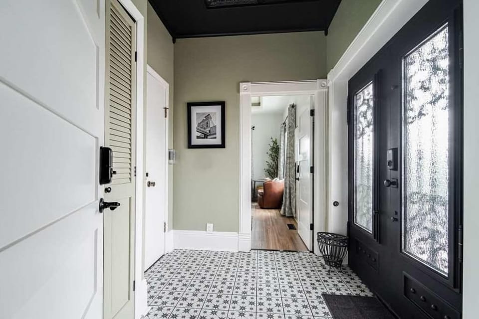 Facade/entrance, Living room