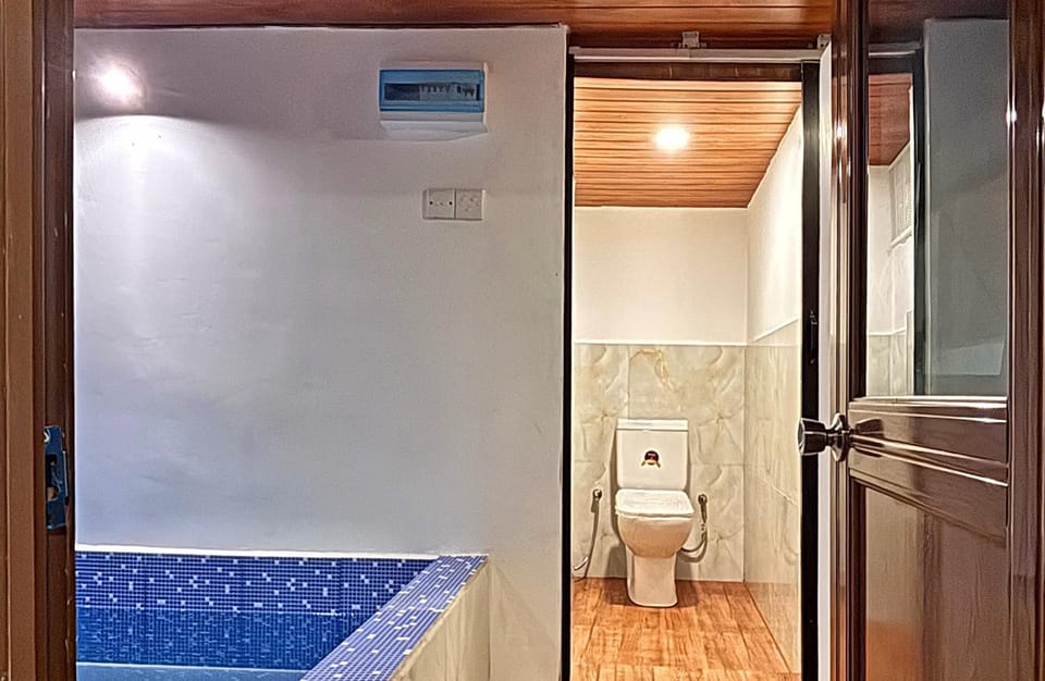 Kandy Little White House Cabana with in Room Pool Villa in Gangawatakorale