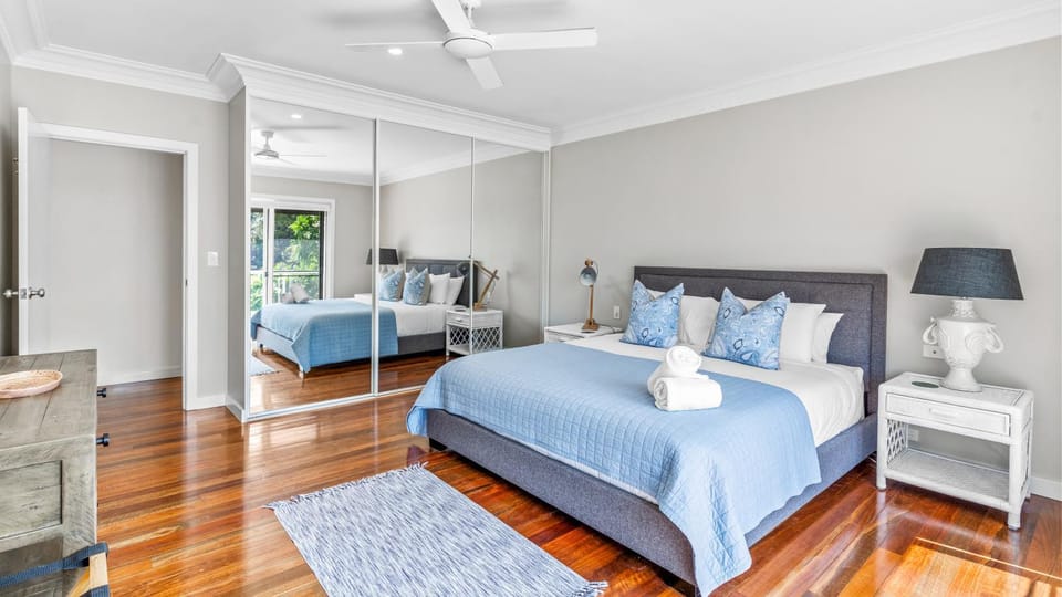 Bed, Bedroom