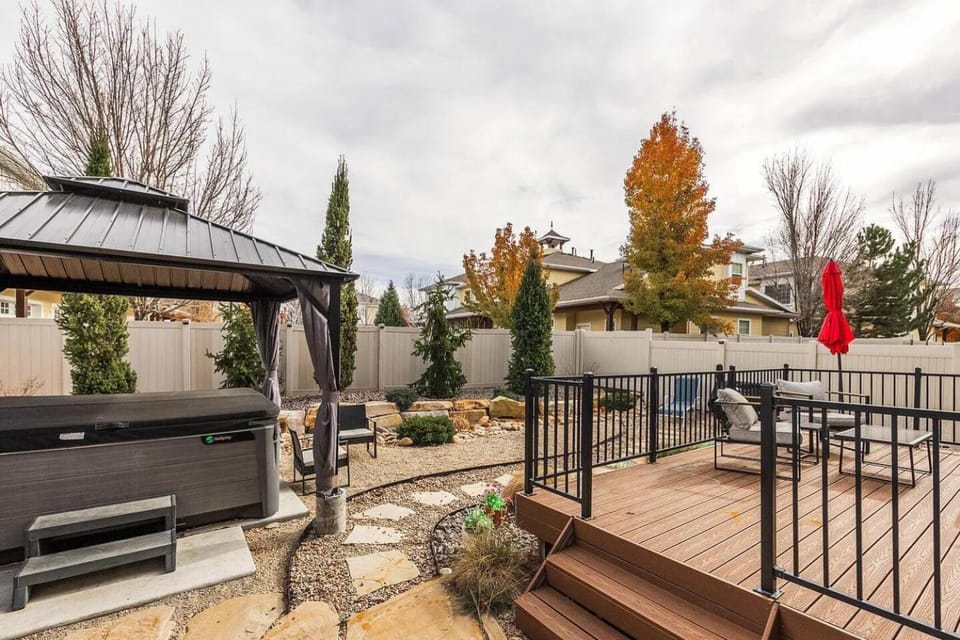 The Heber Hangout: 4BR Family Home + Spa House in Heber City