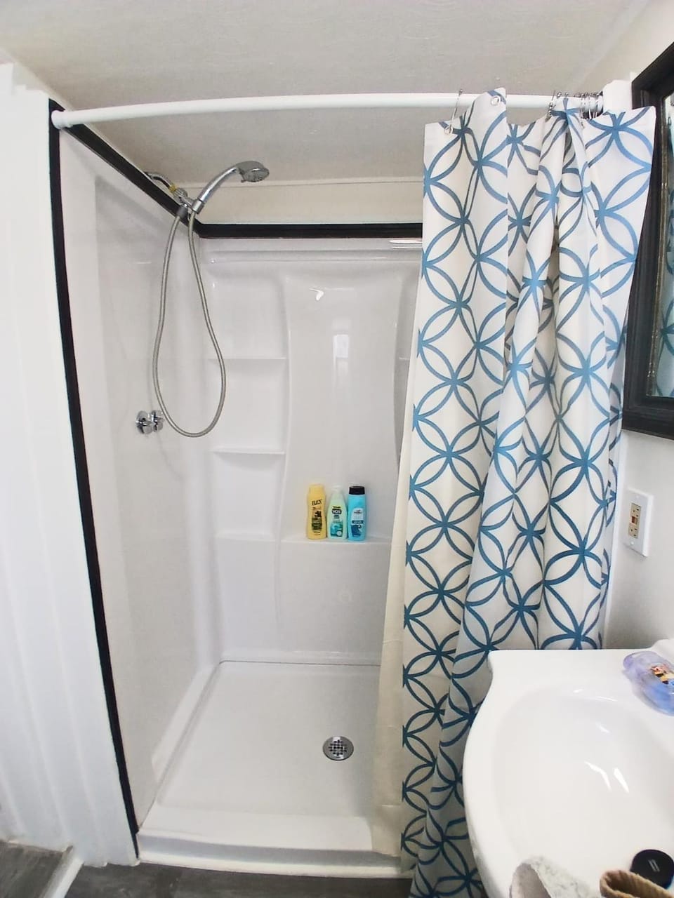 Updated studio 7 minute walk to beach FREE Park! Apartment in Old Orchard Beach