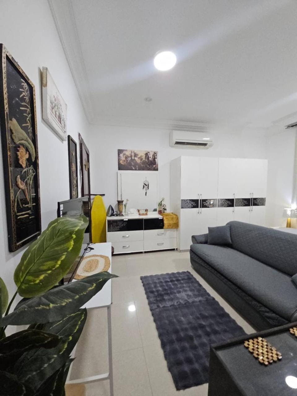 TV and multimedia, Seating area