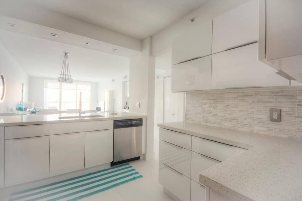 Le Marina Bay 407 STR-01404 Apartment in Sunny Isles Beach