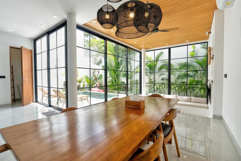 Bucu Villas 2BR Private Luxury Retreat in Canggu Villa in North Kuta