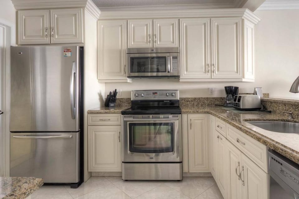 Le Marina Bay PH5 STR-01500 Apartment in Sunny Isles Beach